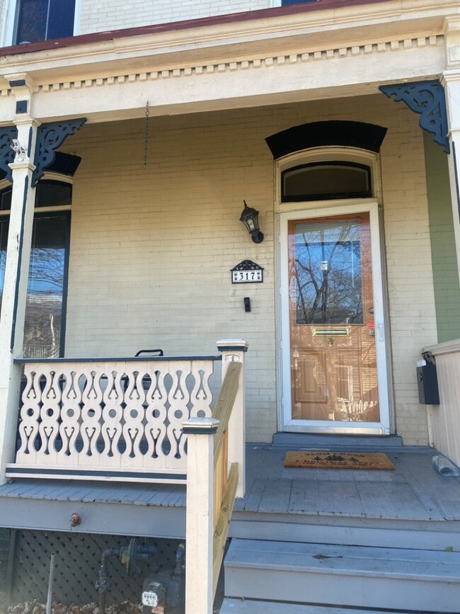 property at 317 S Pine St