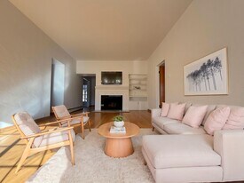 422 Cheyenne Blvd in Colorado Springs, CO - Building Photo