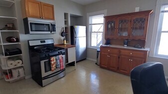 201 Hillside St, Unit 2 in Boston, MA - Building Photo