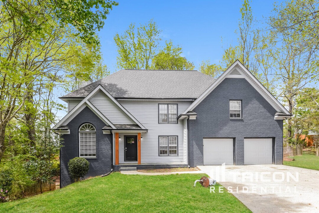 5017 Sandyhook Ct NW in Acworth, GA - Foto de edificio