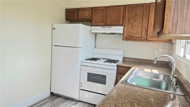 185 Fairgreen Dr in Buffalo, NY - Building Photo - Building Photo