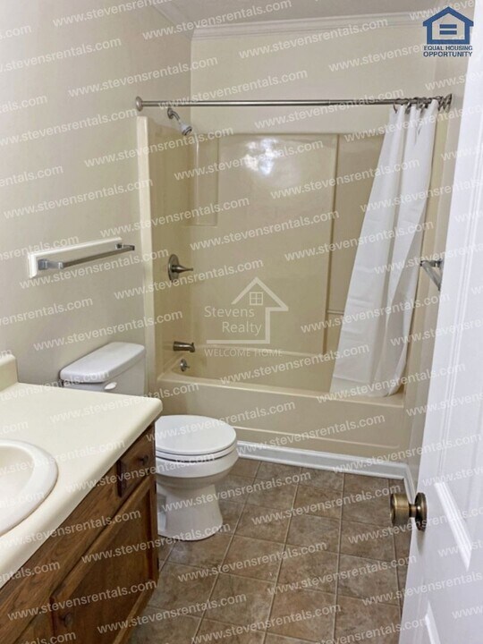 419 Oriole Dr in McMinnville, TN - Building Photo