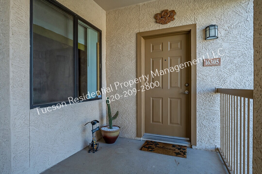 2550 E River Rd in Tucson, AZ - Building Photo