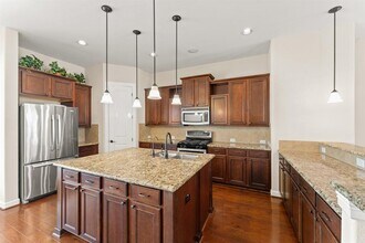 1326 Paige St in Houston, TX - Building Photo - Building Photo