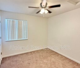 174 McGinnis Ave in Manteca, CA - Foto de edificio - Building Photo