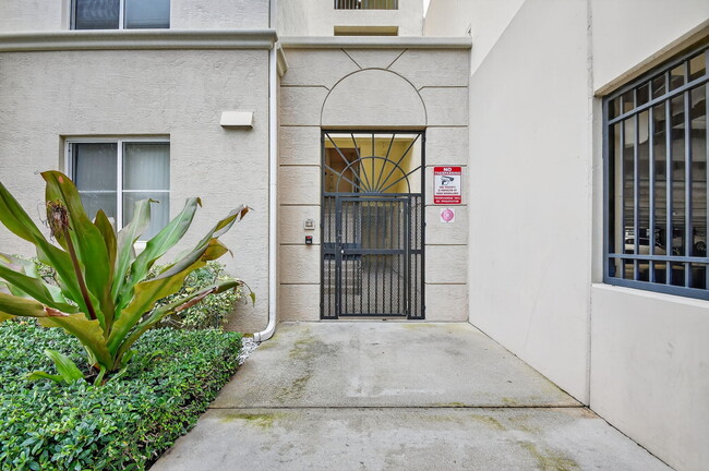 1 Renaissance Way in Boynton Beach, FL - Building Photo - Building Photo