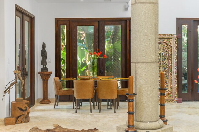 633 Fern Gln in La Jolla, CA - Building Photo - Building Photo