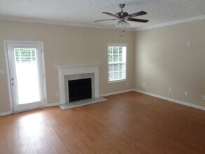 1390 Brisbane Dr in Dacula, GA - Building Photo - Building Photo