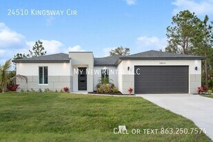 24510 SW Kingsway Cir in Punta Gorda, FL - Building Photo