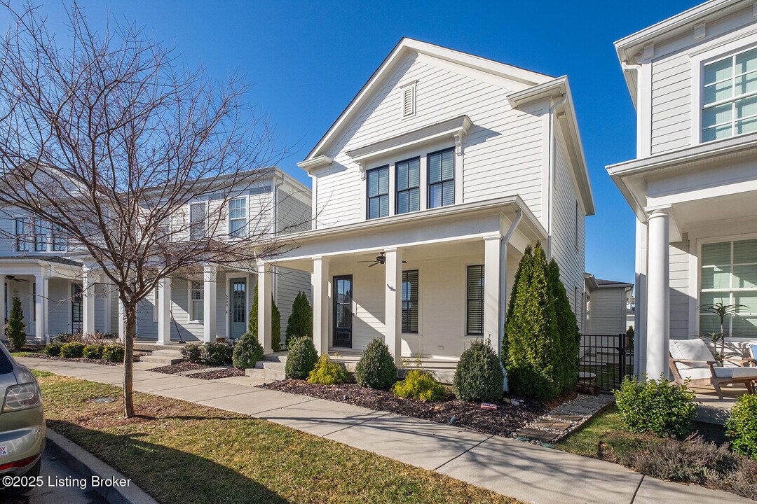 6222 Mistflower Cir in Prospect, KY - Building Photo