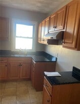 228 Norfolk Ave in Pawtucket, RI - Building Photo