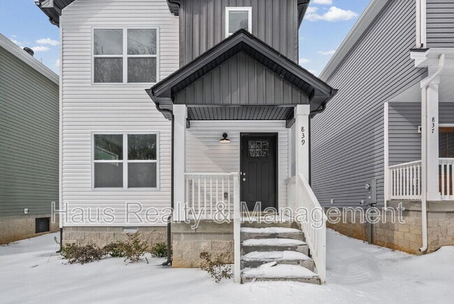 property at 839 Cumberland Dr