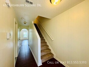 4518 Ashburn Square Dr in Tampa, FL - Building Photo - Building Photo