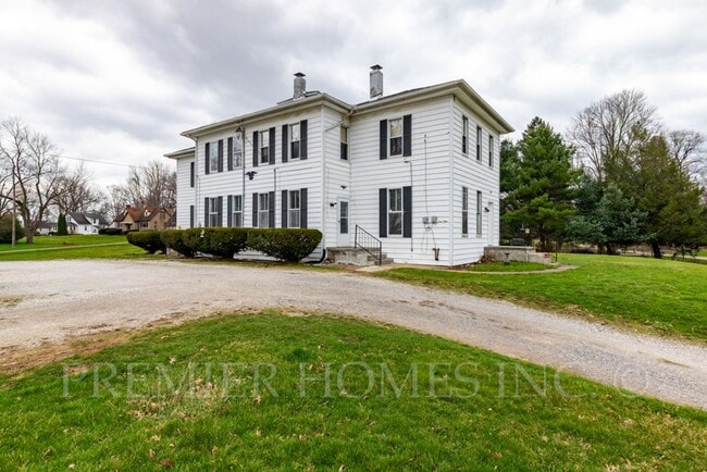 3390 State St NE in Canton, OH - Building Photo - Building Photo