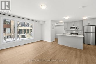 1108 Creekway Private in Ottawa, ON - Building Photo - Building Photo