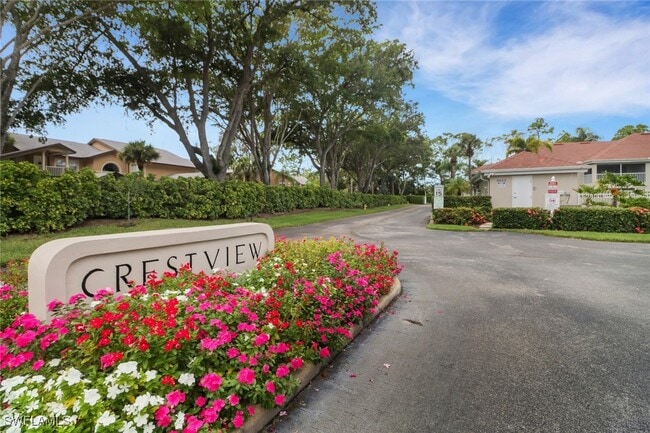 property at 9836 Luna Cir
