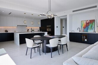 160 Isle of Venice Dr, Unit 401 in Fort Lauderdale, FL - Building Photo - Building Photo