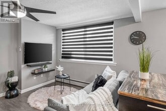 4538 Huron St in Niagara Falls, ON - Building Photo - Building Photo