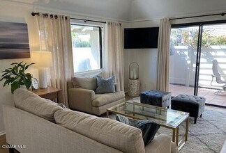 1232 Landsburn Cir in Westlake Village, CA - Building Photo - Building Photo