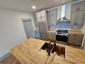 8510 Coppock Rd in Corryton, TN - Building Photo - Building Photo