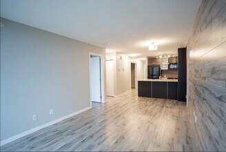 13688 100 Av in Surrey, BC - Building Photo - Building Photo