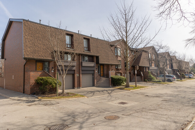 109 Gypsy Roseway in Toronto, ON - Building Photo - Building Photo