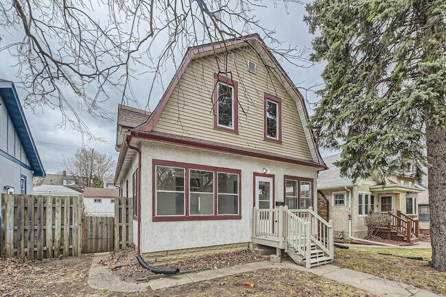 3715 N Lyndale Ave in Minneapolis, MN - Building Photo - Building Photo