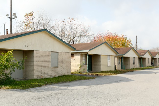 Tierwester Village Apartments in Houston, TX - Building Photo - Building Photo