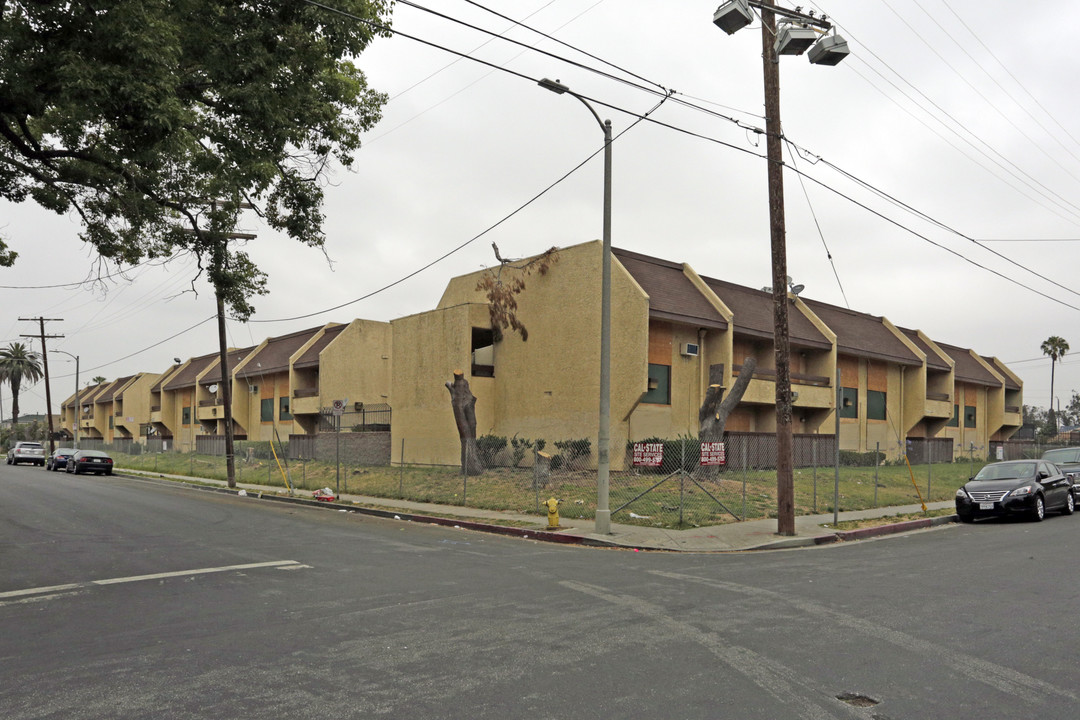 Rolland Curtis Gardens Apartments in Los Angeles, CA - Foto de edificio