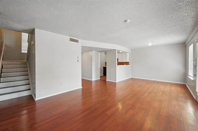 2315 Overland Ln-Unit -2315 Overland Lane in Arlington, TX - Building Photo - Building Photo