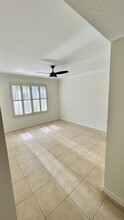 302 Villa Cir in Boynton Beach, FL - Building Photo - Building Photo