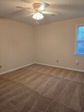 107 Salem Ct in Summerville, SC - Foto de edificio - Building Photo