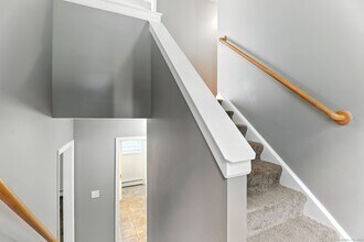 221 Griffin Rd in Suffield, CT - Building Photo - Building Photo