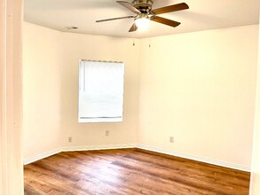 8053 S Throop St in Chicago, IL - Foto de edificio - Building Photo