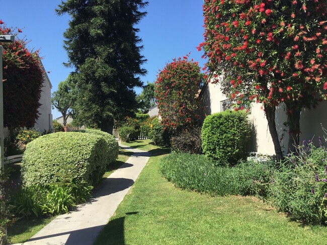 Georgetown Apartments in Garden Grove, CA - Foto de edificio - Building Photo