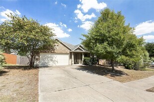 2208 Tranquility Ln in Pflugerville, TX - Building Photo