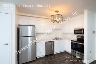 303 Market St-Unit -Unit 208 in San Diego, CA - Building Photo - Building Photo