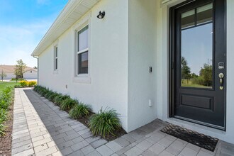 12418 Asana Ct in Venice, FL - Building Photo - Building Photo