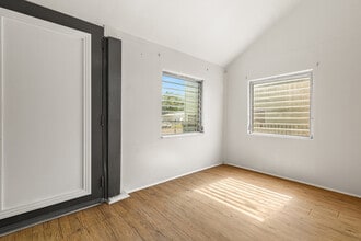 1665 28th Ave N in St. Petersburg, FL - Building Photo - Building Photo