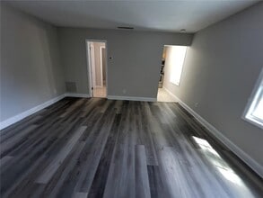 13824 Orange Sunset Dr in Tampa, FL - Building Photo - Building Photo