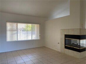 8524 Highland View in Las Vegas, NV - Building Photo - Building Photo