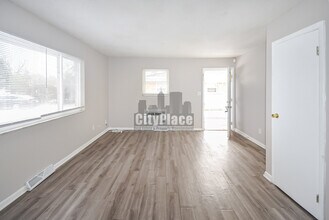 2412 N Lesley Ave in Indianapolis, IN - Building Photo - Building Photo