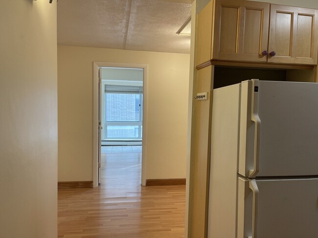 4 Trowbridge Pl, Unit 3F in Cambridge, MA - Building Photo - Building Photo