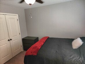 124 Savoy Cv in Kyle, TX - Foto de edificio - Building Photo