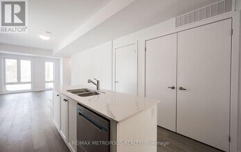 51 Jefferson Side Rd in Richmond Hill, ON - Building Photo - Building Photo