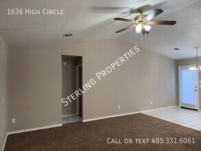 1636 High Cir in Norman, OK - Building Photo - Building Photo