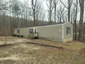 183 Pauline Dr in Clermont, GA - Building Photo - Building Photo