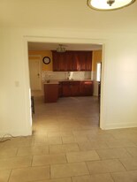 850 Bleecker St, Unit 3 in Utica, NY - Building Photo