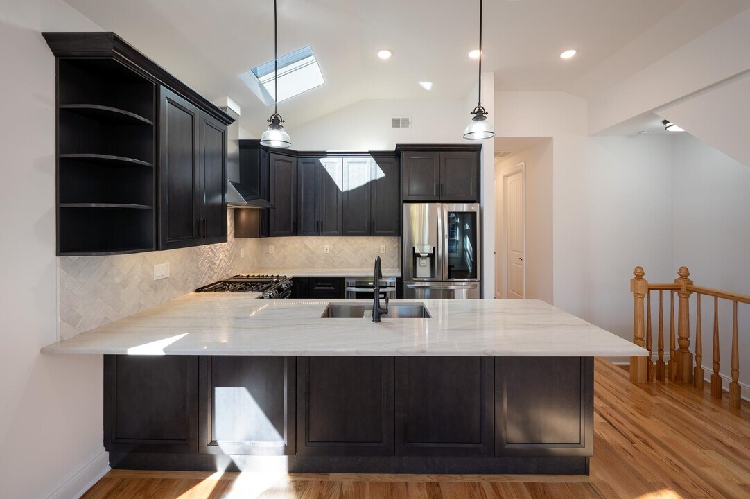 219 Columbia Ave in Jersey City, NJ - Building Photo