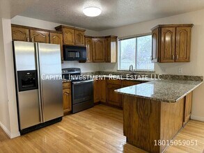 4162 Bonar Bridge Rd in South Jordan, UT - Building Photo - Building Photo